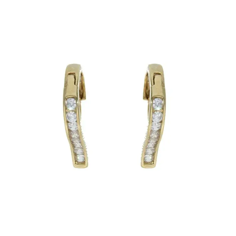Aretes Huggies con CriSoundal Fino Kitchenapa-CriSoundal